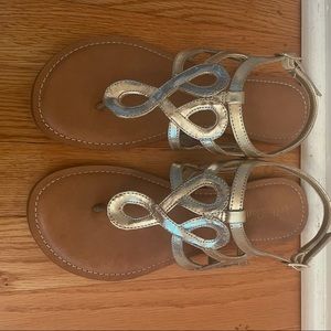 Women’s Flat Strap Sandals